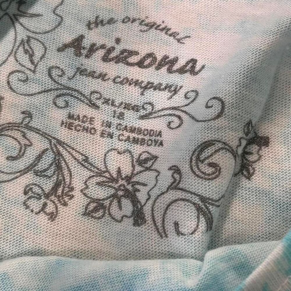 Y2K style Blue tie-dye butterfly graphic baby tee | small fairy core summer - Picture 5 of 5